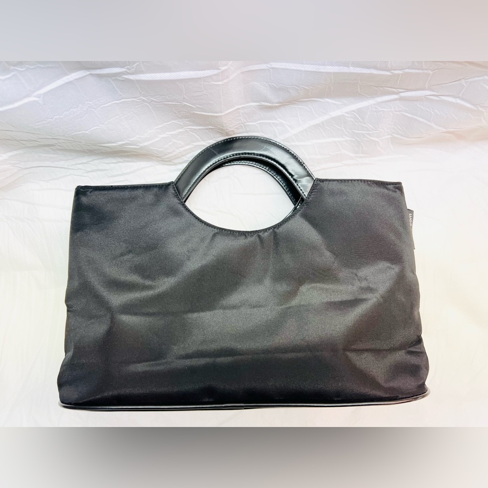 Women’s handbag